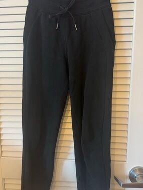 Lululemon women’s scuba pants